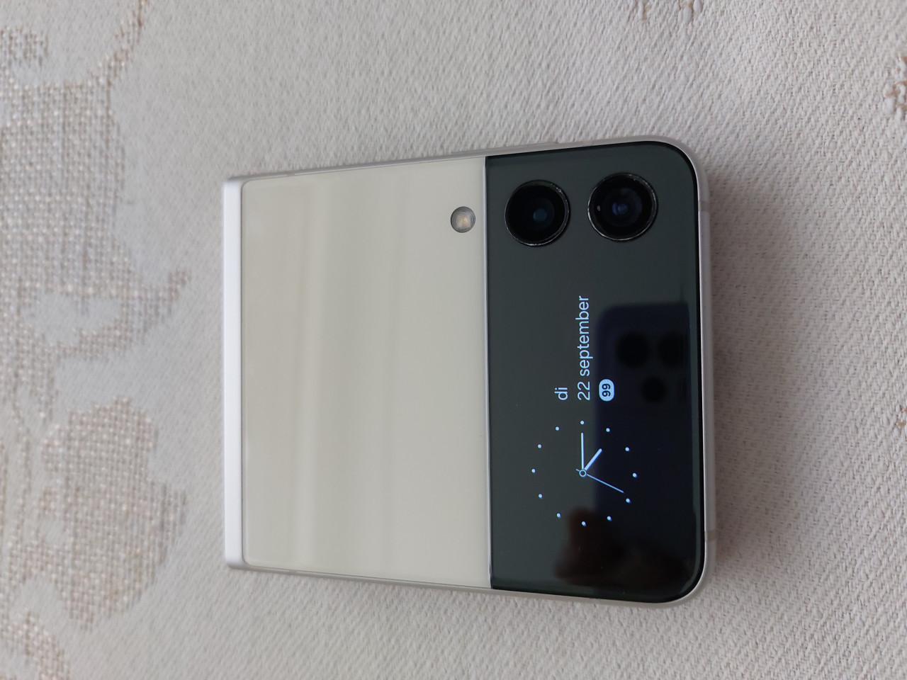 Galaxy Z Flip3 5G