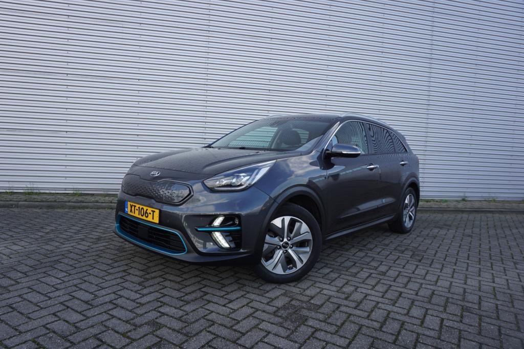 Kia E-niro executiveline 64 kwh climate / navi / cruise / leder / stoelverw