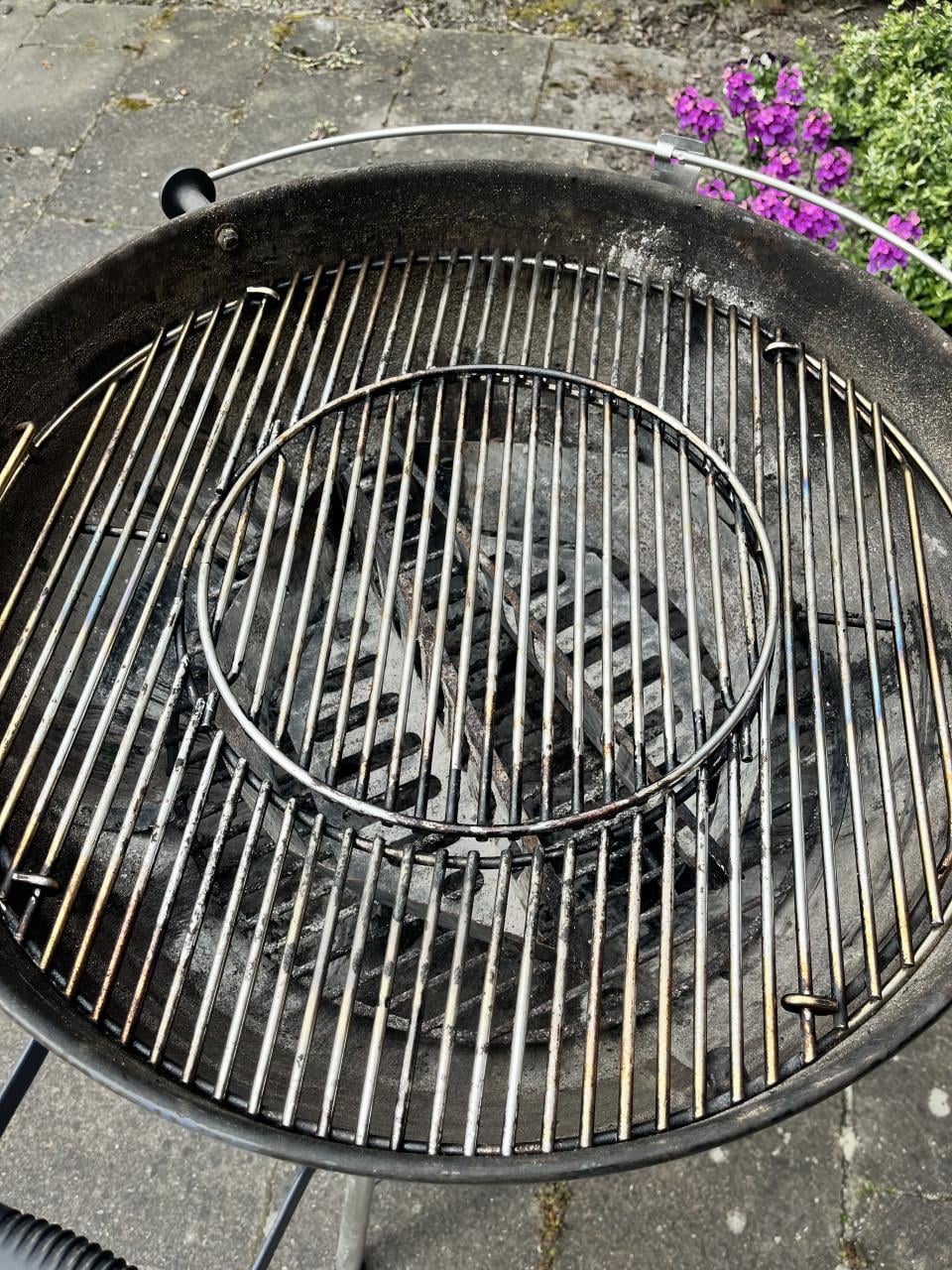 Weber master touch barbecue