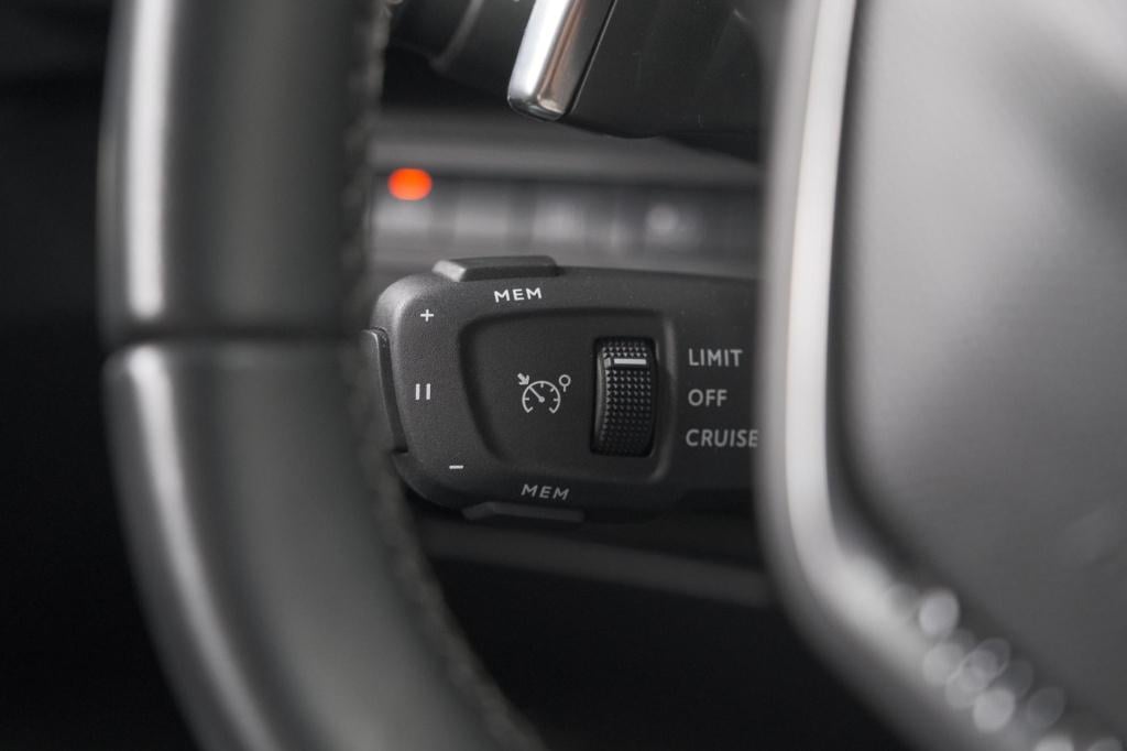 Peugeot 3008 1.6 hybrid 225 allure | camera | dodehoekdetectie | navigatie 