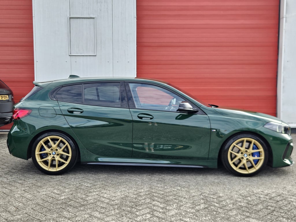 BMW 1 Serie m135i xdrive m-sport pro | irish green