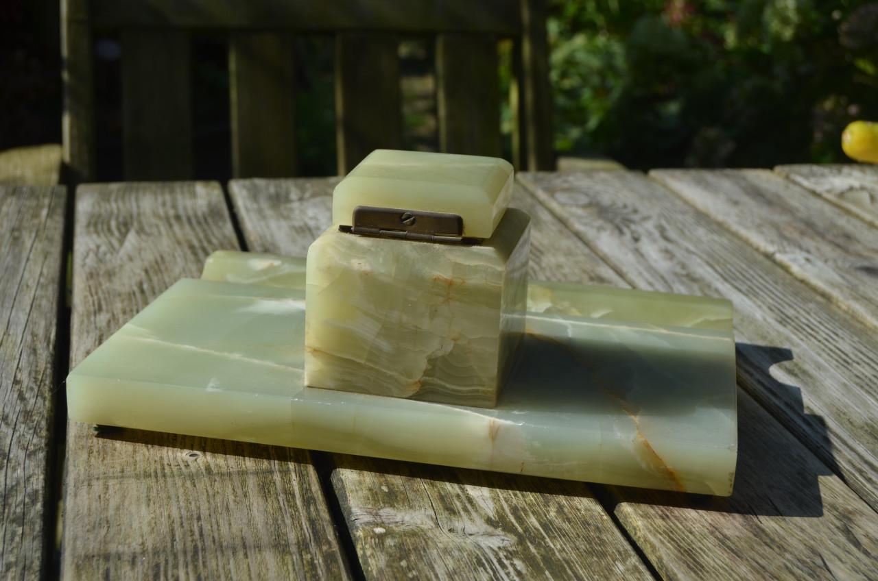 Onyx inktstel in goede staat. Compleet met roller. Ca. 1900