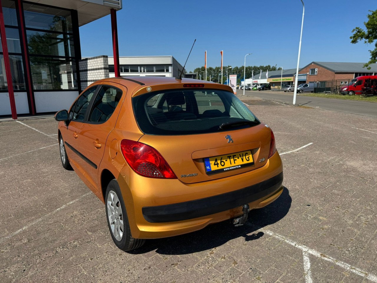 Peugeot 207 bj 2007 1600 euro
