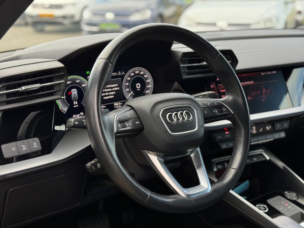 Audi A3 sportback 40 tfsie s-edition * pano * matrix * keyless * head-up