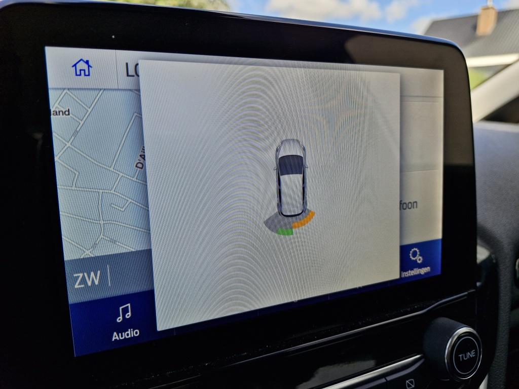Ford Fiesta 100 pk titanium | navigatie | keyless | draadloze telefoonlader