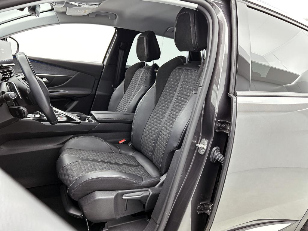 Peugeot 3008 plug-in hybrid 225pk automaat road trip | stoelverwarming | tr