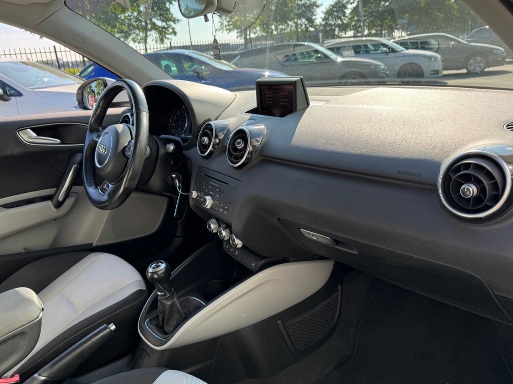 Audi A1 Sportback 1.4 tfsi ambition * cruise control * clima * navigatie * 