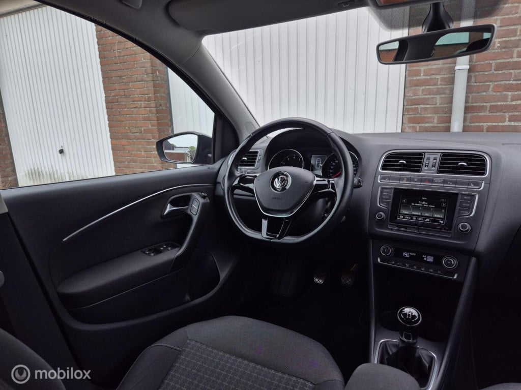 Volkswagen Polo 1.2 tsi comfortline / parkeersensoren voor + achter / stoel