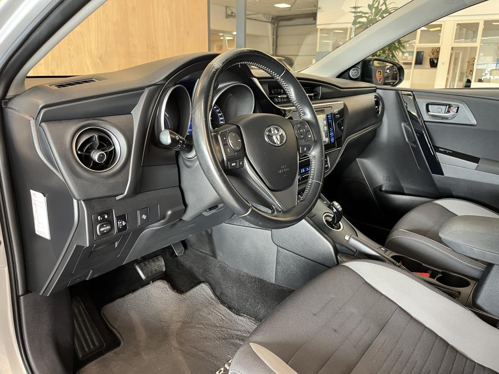 Toyota Auris touring sports 1.8 hybr. aspiration