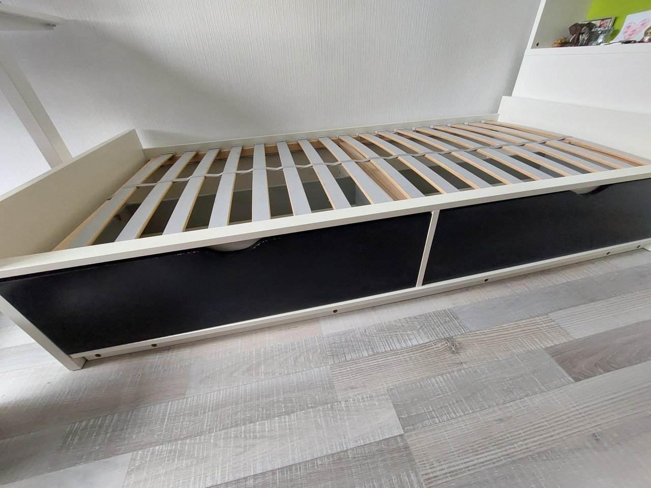 Bed 1 persoon met opberglades