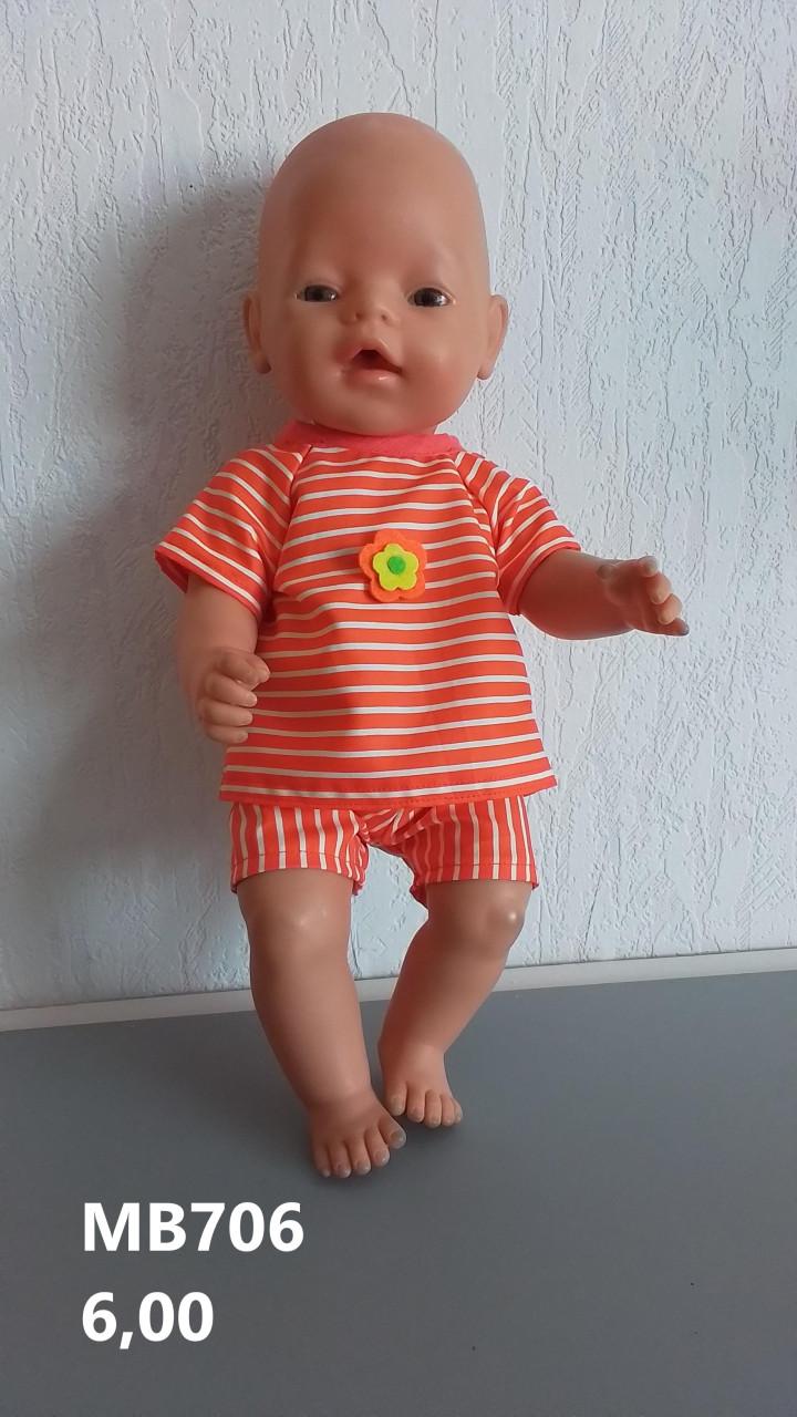 Poppenkleertjes baby born. Set. Opbrengst KiKa.