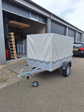 Aanhangwagen met huif nieuw!!!!