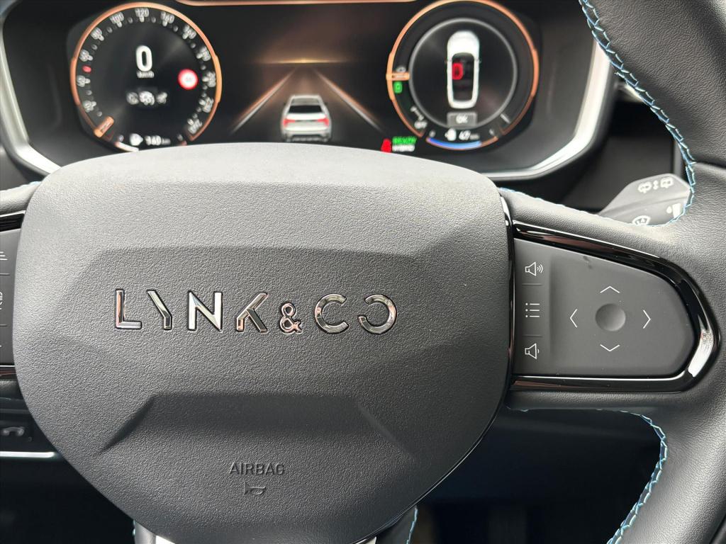 Lynk & Co 01 1.5td 261pk phev automaat| 360 gr camera| pano dak|carplay|rij