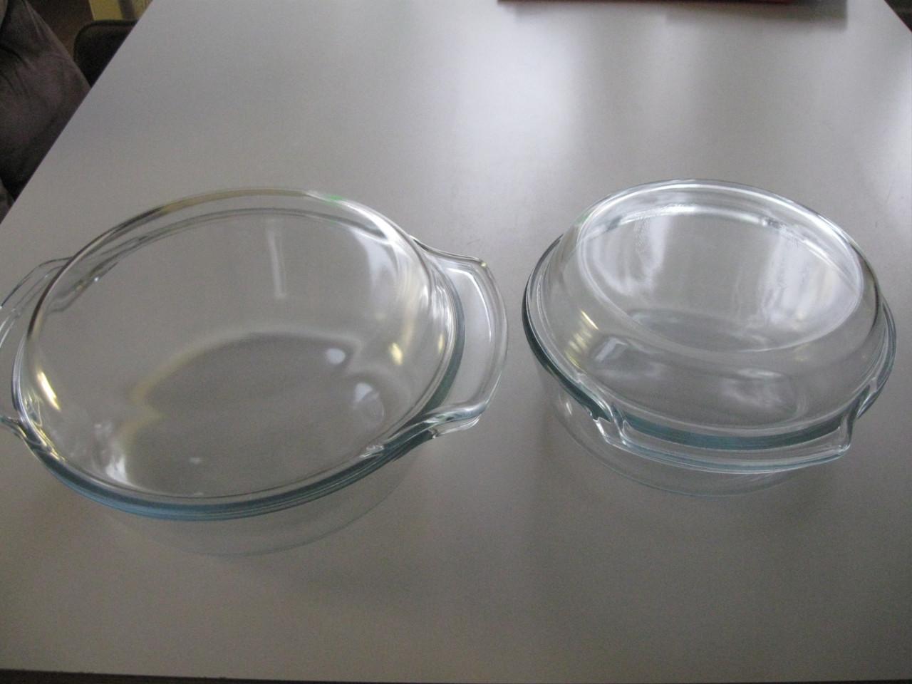 2 Glazen ovenschalen