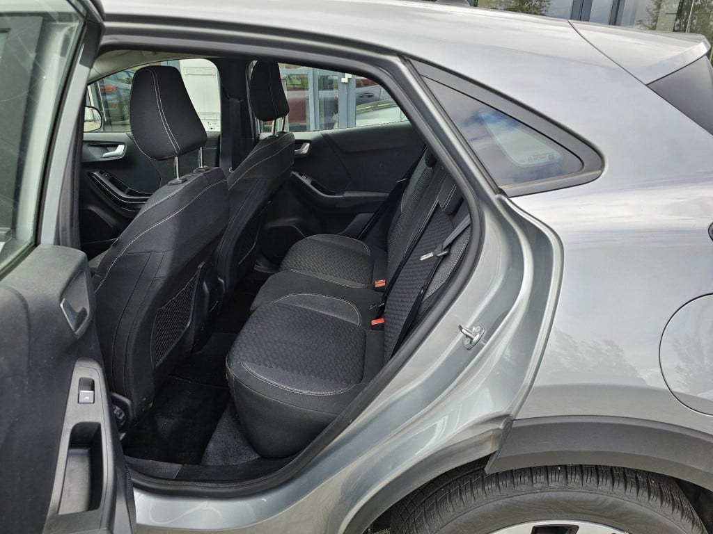 Ford Puma 1.0 ecoboost hybrid titanium