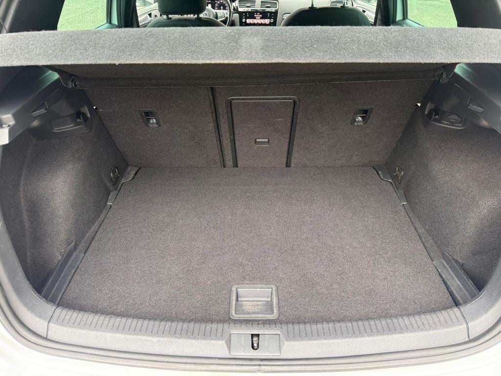 Volkswagen Golf 1.5 tsi highline business r