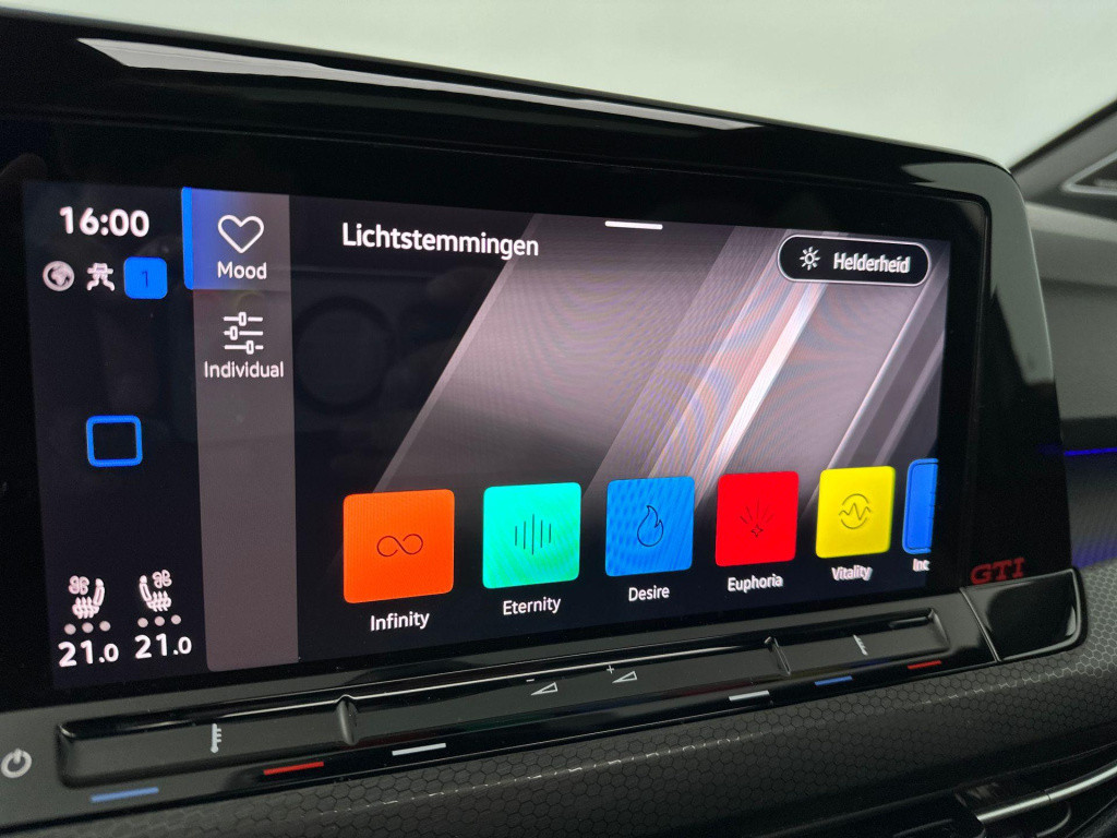Volkswagen Golf 2.0 tsi gti pano iq leder h&k sfeer