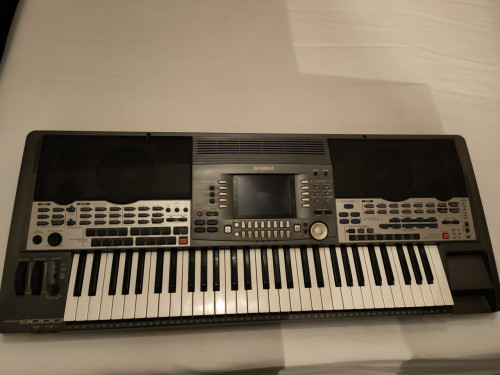 Keyboard YAMAHA PSR9000 pro