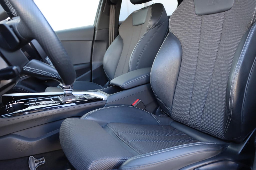 Audi A4 limousine 40 tfsi s edition