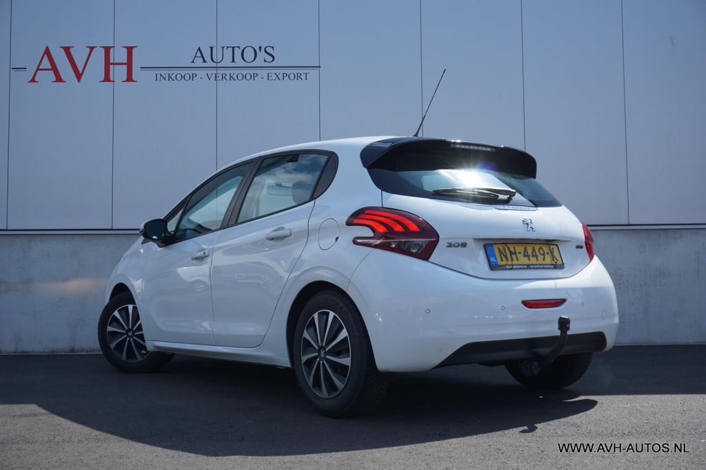 Peugeot 208 1.2 puretech blue lion