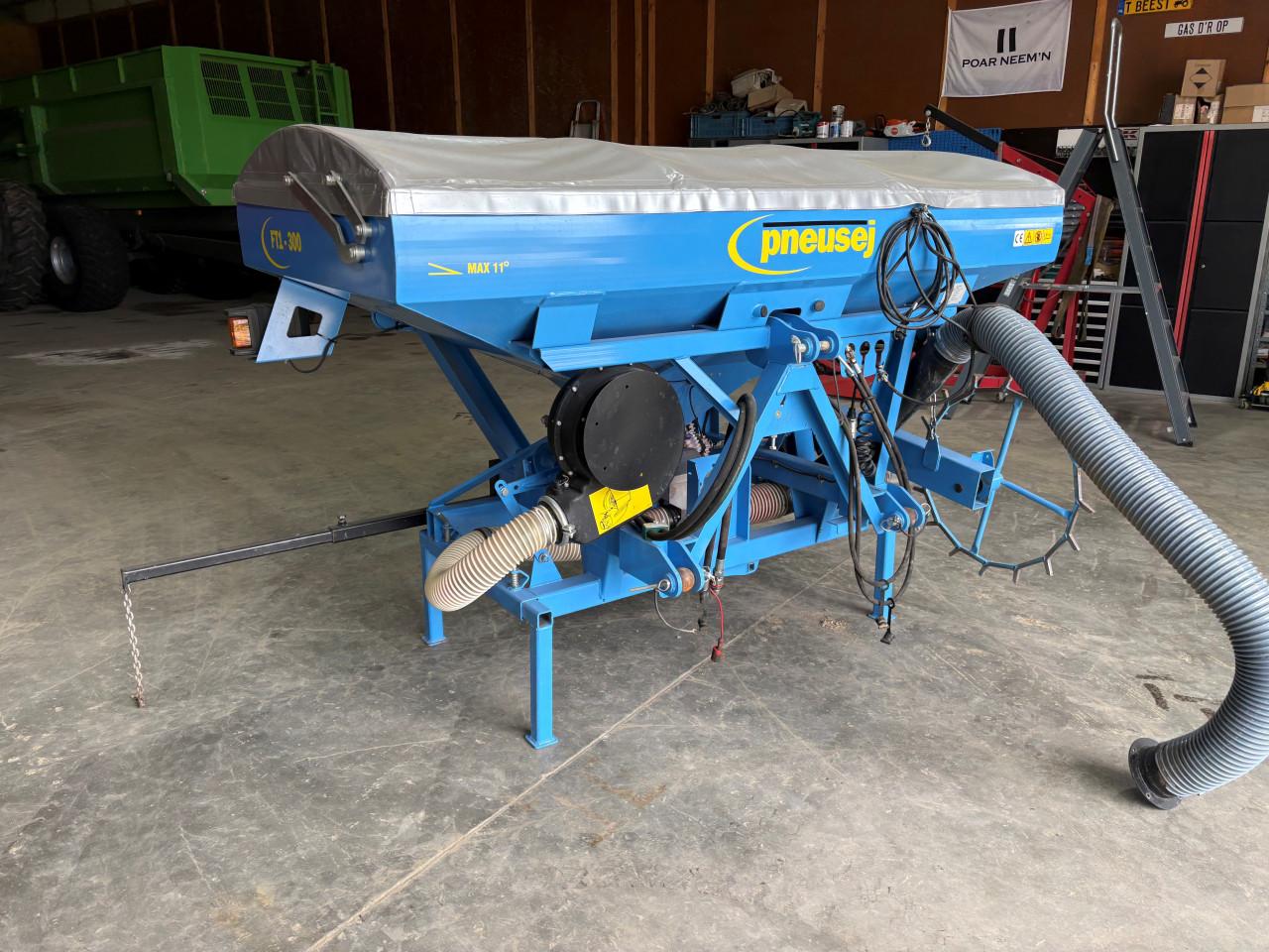 Hydraulische Front/Zaaitank Pneusej FT1