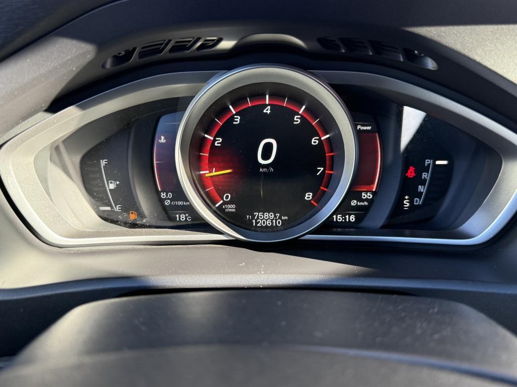 Volvo V40 t3 153pk aut6 polar+ sport| panodak| camera| h&k sound| trekhaak