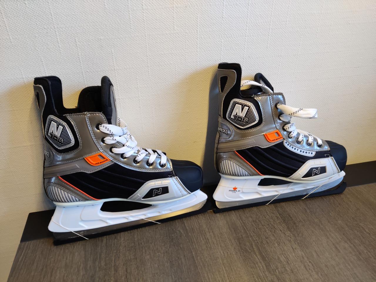 Hockey schaatsten maat 44 1x gebruikt