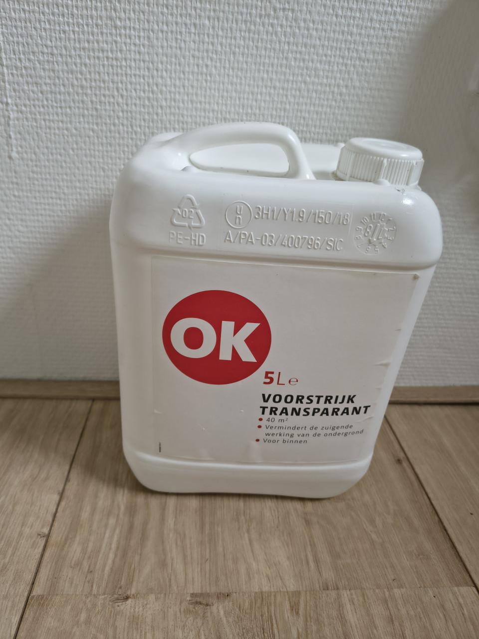 OK voorstrijk transparant. Voorstrijk verf voor binnen.