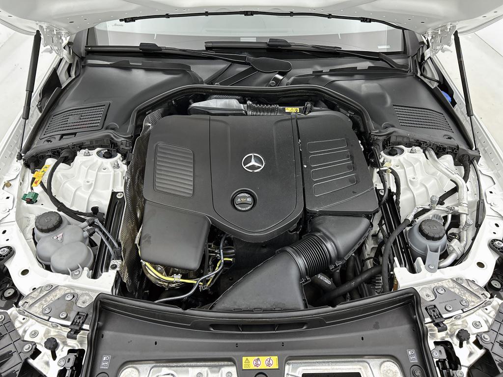 Mercedes-Benz Cle coupé 300 e amg plug-in hybride trekhaak | digital licht 