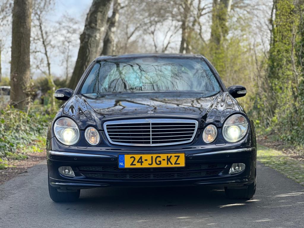 Mercedes-Benz E-Klasse 240 avantgarde