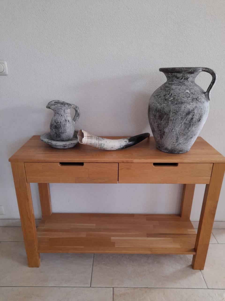 Mooie Side table  110 x 37 x 75H ( in goede nette staat)