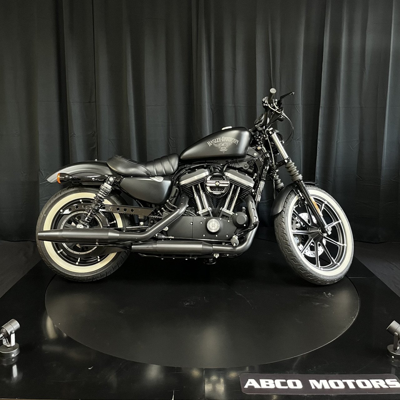 HARLEY-DAVIDSON SPORTSTER IRON XL 883 N