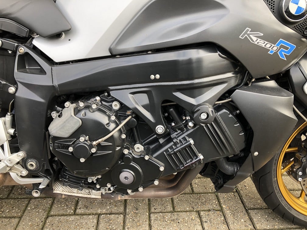 Frisse BMW K1200R met slechts 43 dkm, kofferset, nieuw model ABS, €3995.-