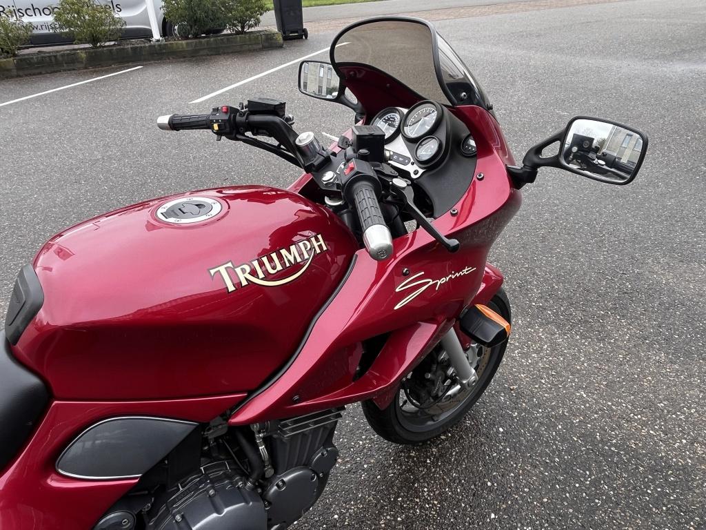 Triumph Onbekend tour sprint 900