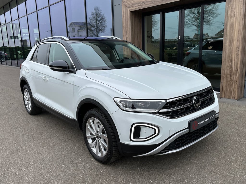 Volkswagen T-roc 1.5 tsi 150pk dsg style | trekhaak | carplay | adapt. crui