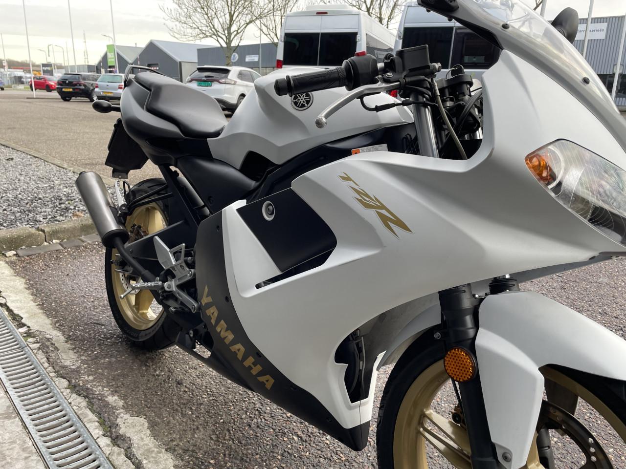 Yamaha TZR 50 Schakelbrommer