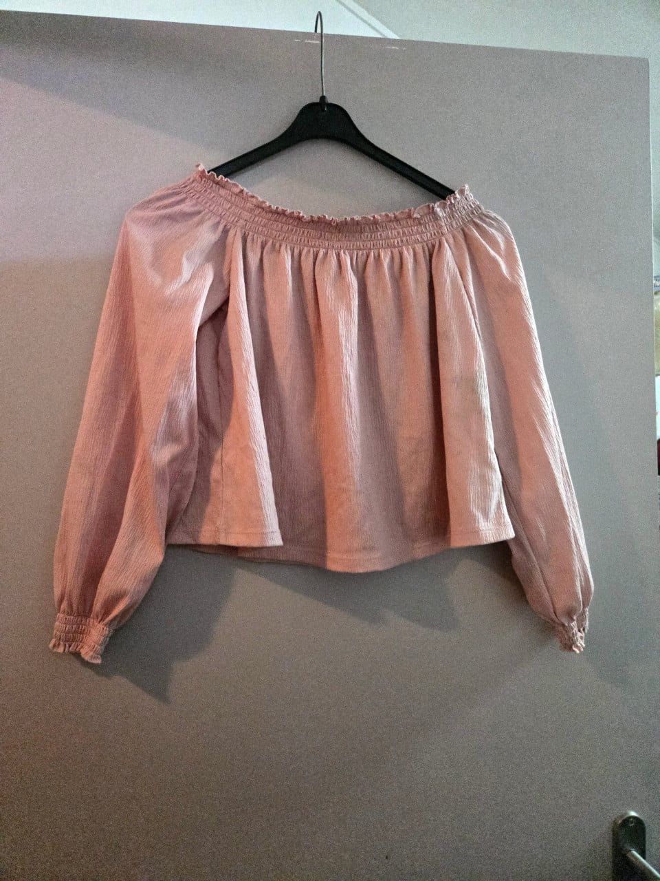 Roze blouse Divided Maat S Wrinkelstof Off-shoulder model