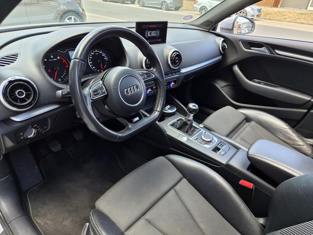 Audi A3 limousine 1.4 tfsi cod ambition pro line s