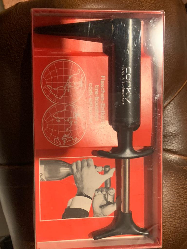 Te koop; corky kurken trekker kurkentrekker keuken koken perslucht kado