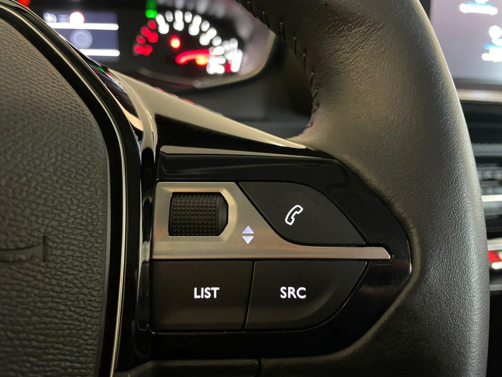 Peugeot 2008 1.2 puretech active pack