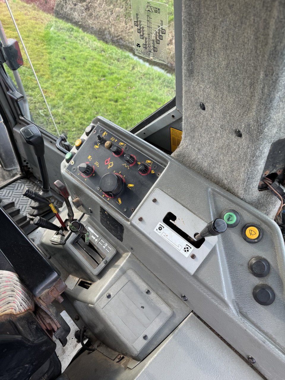 Massey Ferguson 3085