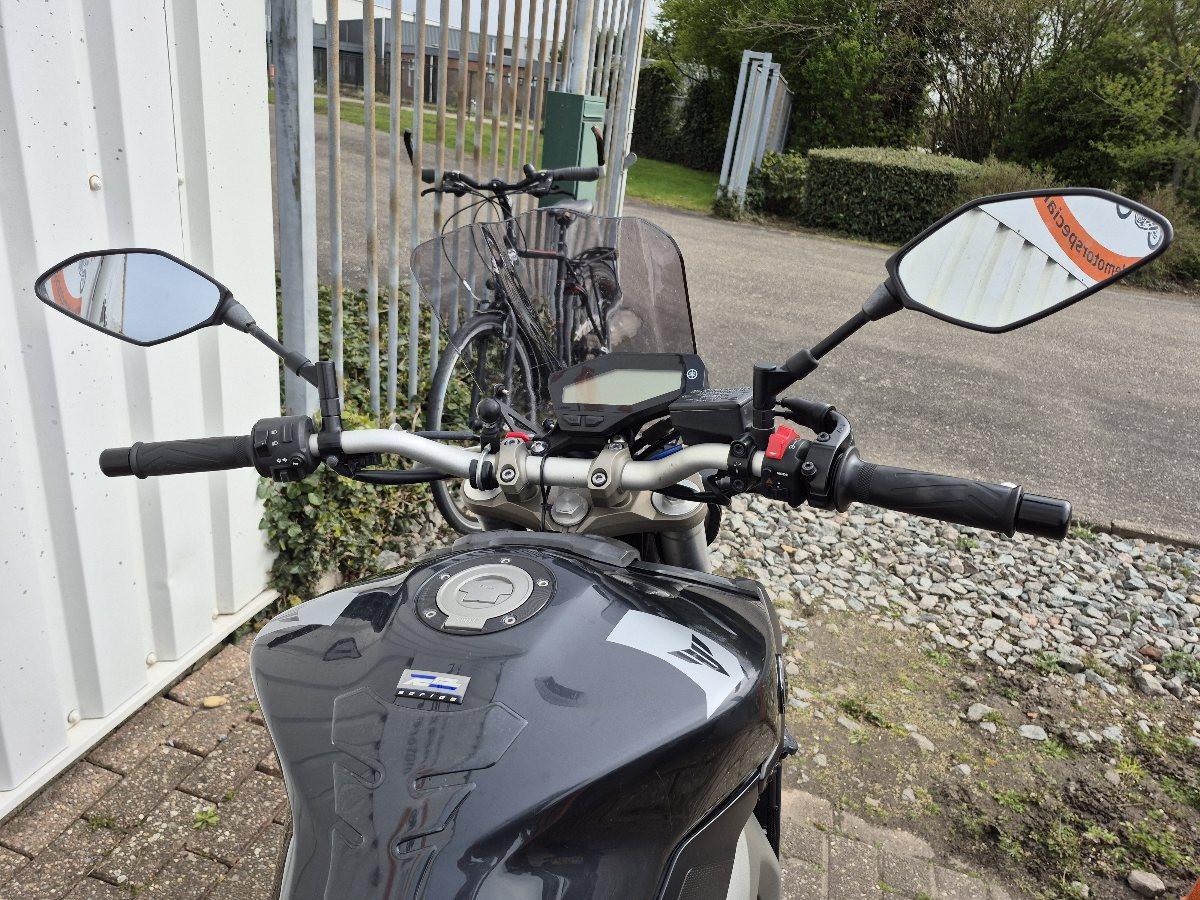 Yamaha MT-09 uit 2014, stoere naked bike