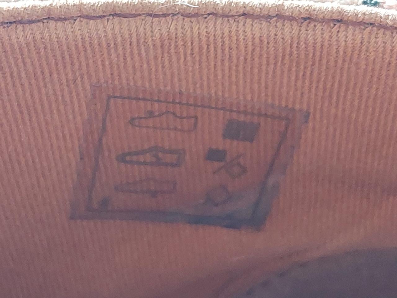 Als nieuwe beige gebloemde Dr.martens mt 38