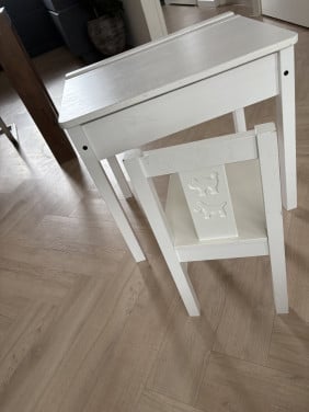Ikea Sundvik schoolbank/ bureau En stoel.