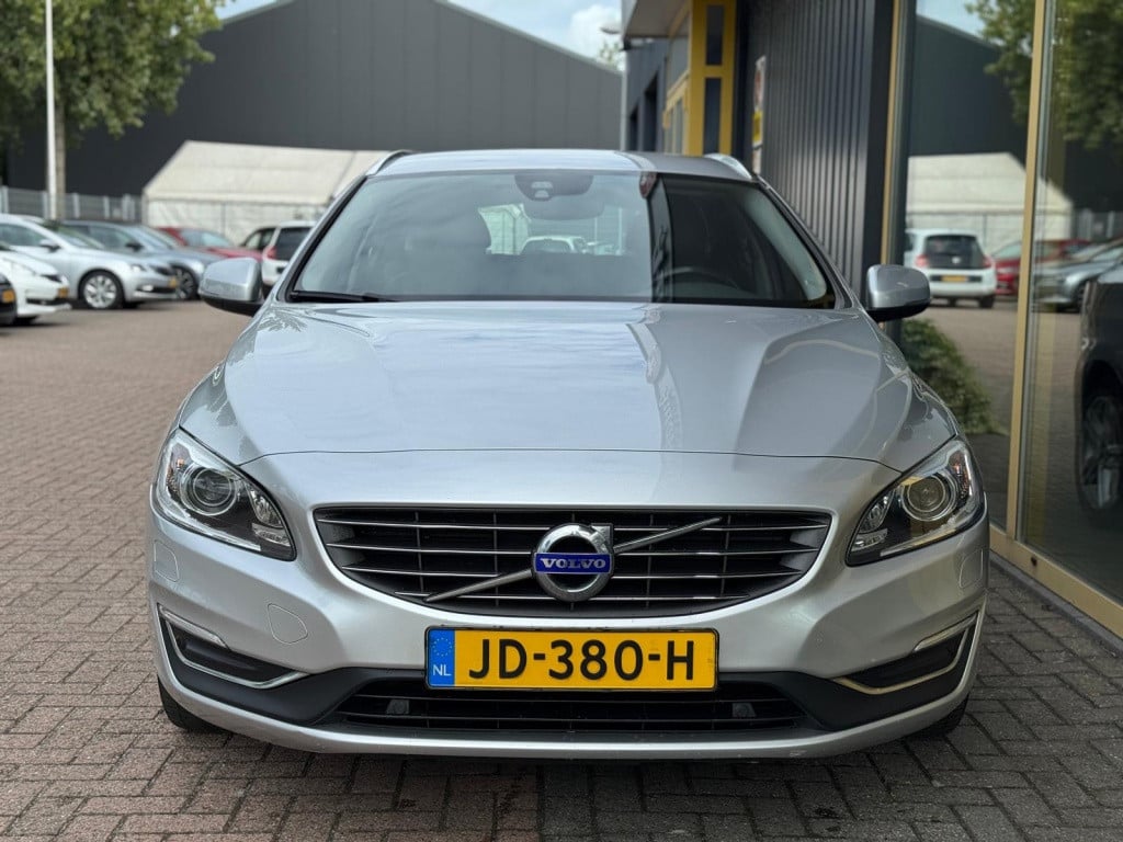 Volvo V60 2.4 d6 tw.en. r-des. automaat