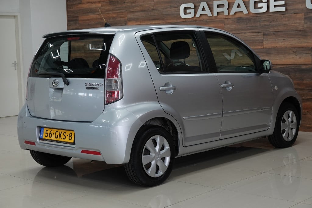 Daihatsu Sirion 2 1.0-12v premium | airco | aux |