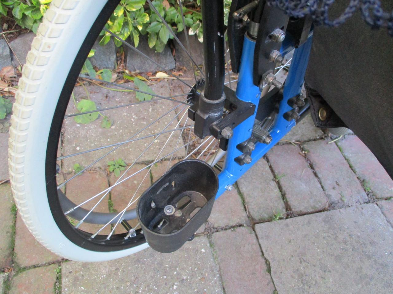 Rolstoel met veel mogelijkheden. te koop