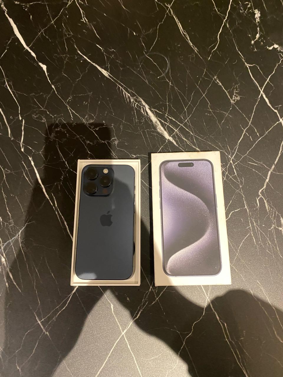 IPhone 15 Pro | Als nieuw