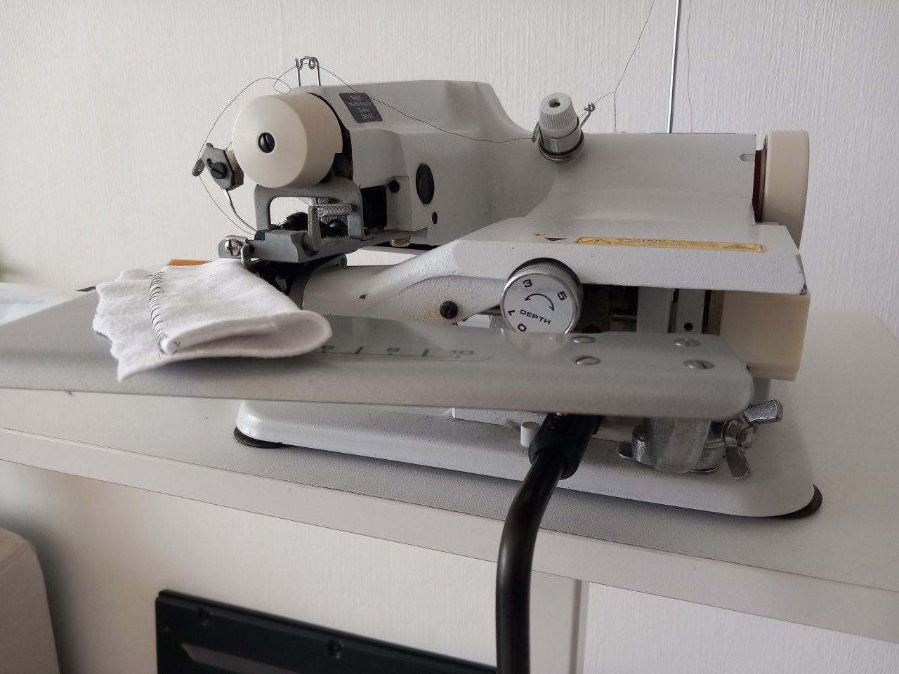 Blindzoom machine (BABY BLIND STITCH)