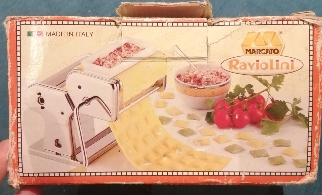 Ravioli maker